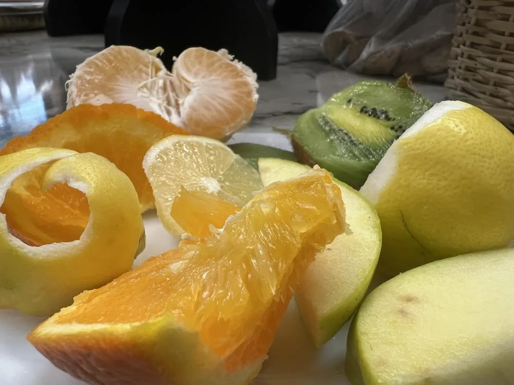 ÇÖP DİYE ATILAN MEYVE KABUKLARI BAĞIŞIKLIK DOSTU OLABİLİR