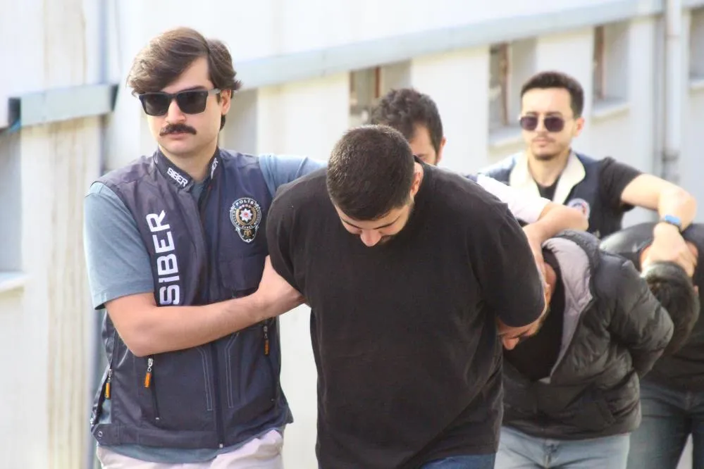 OTOMOBİL İLANIYLA 1 MİLYON LİRALIK DOLANDIRICILIK: 6 TUTUKLAMA