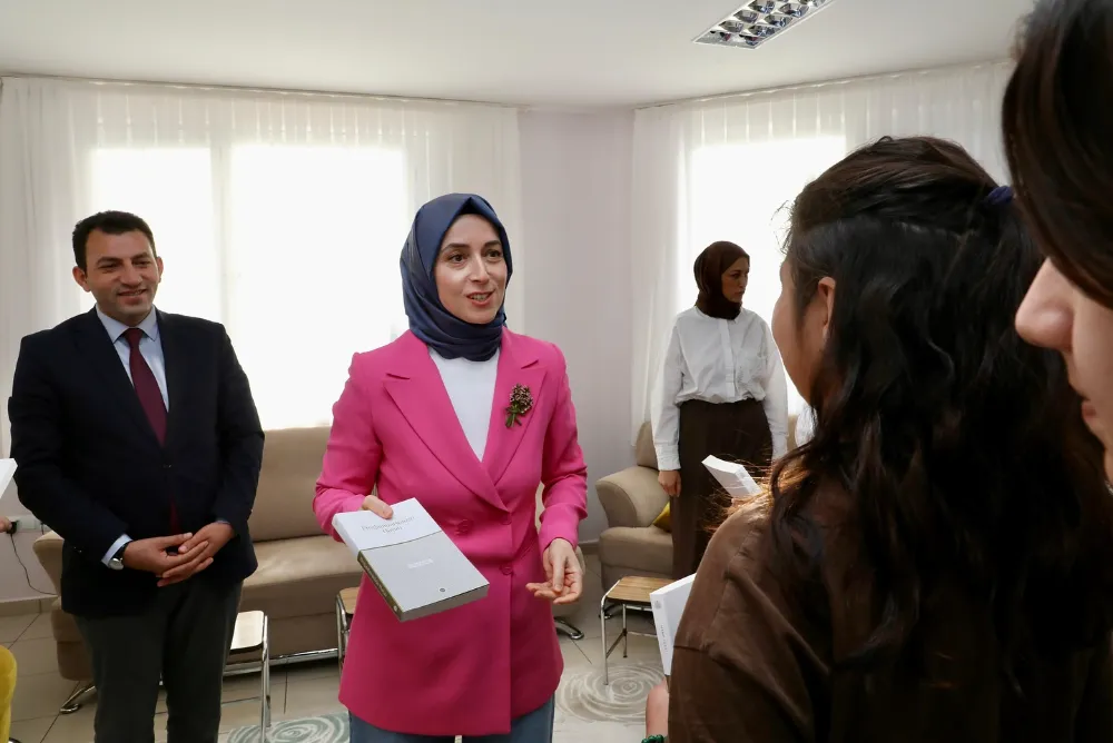 NERMİN ÇELİK’TEN DÜNYA KIZ ÇOCUKLARI GÜNÜNDE ANLAMLI ZİYARET