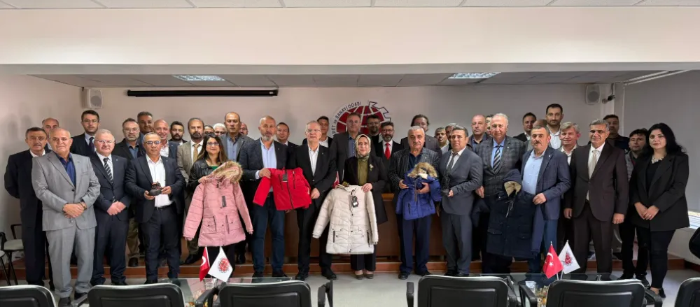 KAR YAĞMADAN SICAK DESTEK: NİĞDE’DE İHTİYAÇ SAHİBİ ÖĞRENCİLERE KABAN VE BOT HEDİYE EDİLDİ