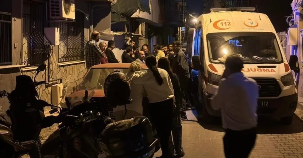 YATALAK EŞİNİ UYKUSUNDA KATLETTİ