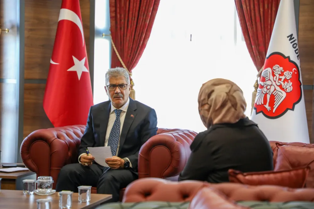 VALİ CAHİT ÇELİK, HALK GÜNÜ’NDE VATANDAŞLARLA BULUŞTU