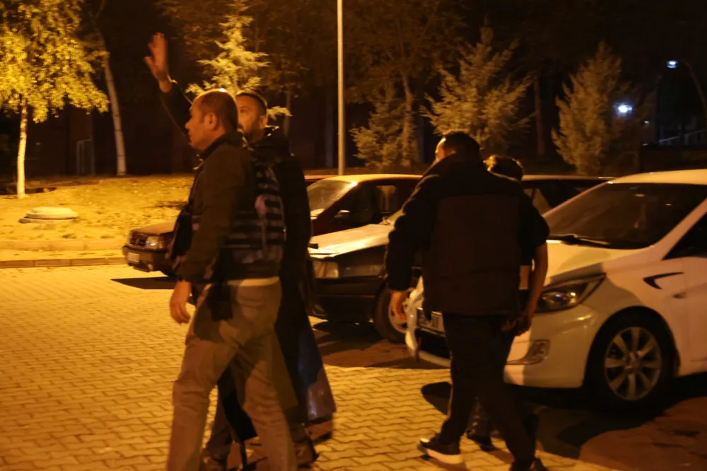 KAYINBABASINI YARALADI, İNTİHARA KALKIŞTI