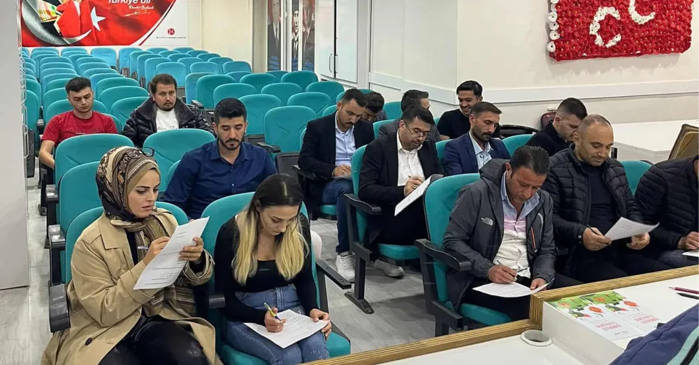 NİĞDE ÜLKÜ OCAKLARI’NDAN YANGINLA MÜCADELE KURSU