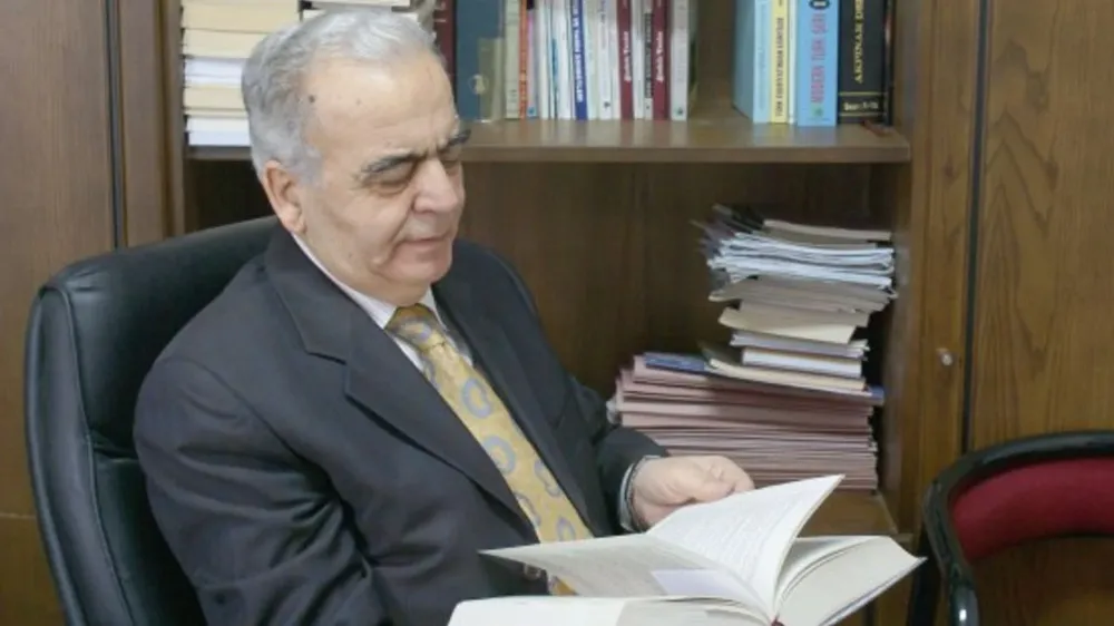 AVUKAT, ŞAİR VE YAZAR İSMAİL ÖZMEL İÇİN ANMA PROGRAMI DÜZENLENİYOR