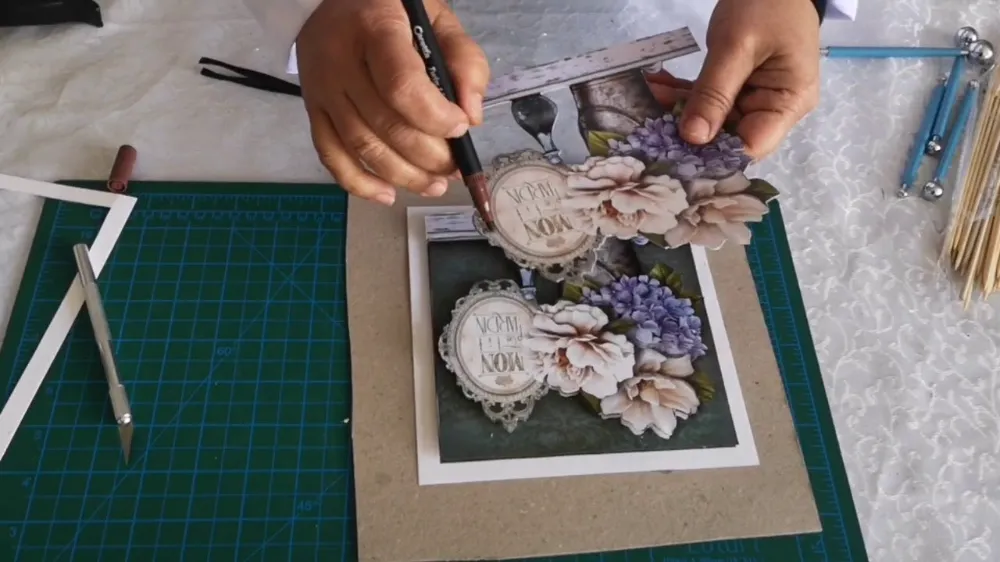 NİĞDE’DE RÖLYEF VE DEKORATİF EL SANATLARI BAŞLIYOR