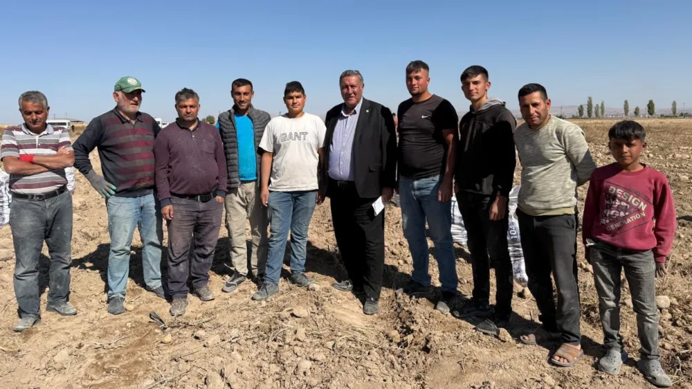 CHP NİĞDE MİLLETVEKİLİ ÖMER FETHİ GÜRER, ÜRETİCİLERİNİN SORUNLARINI DİNLEDİ