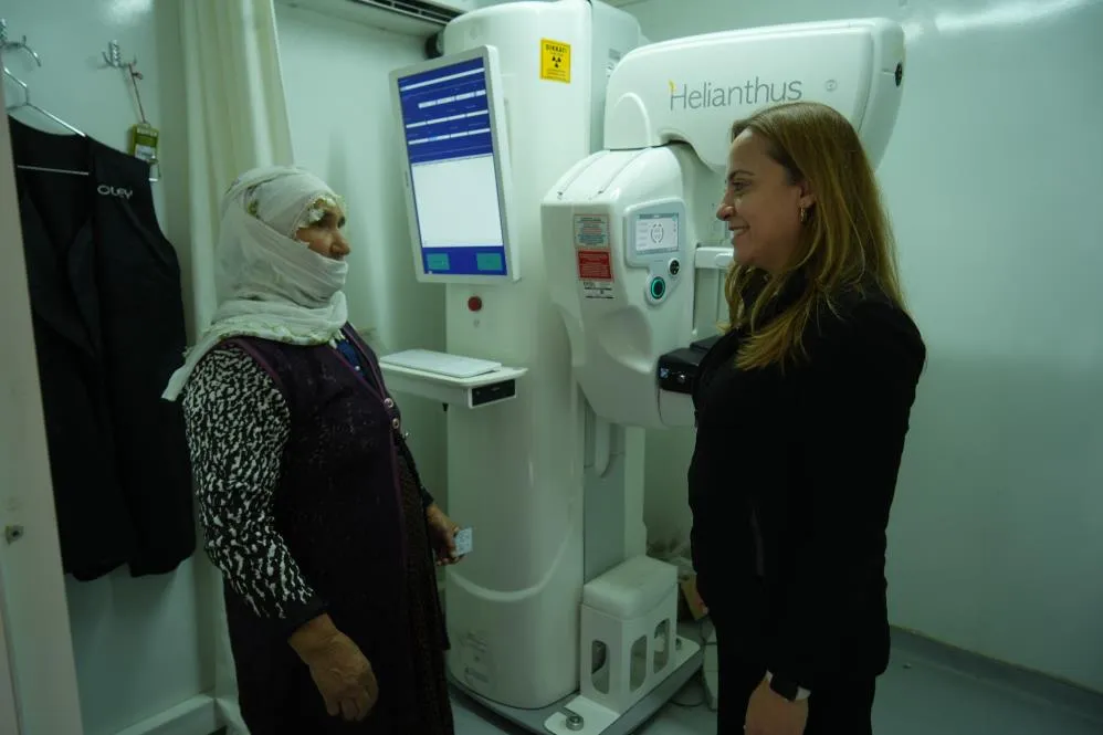 TARAMAYA KATILAN HER 25 KADINDAN BİRİNDE RAHİM AĞZI, HER 39 KADINDAN BİRİNDE MEME KANSERİ ÇIKTI