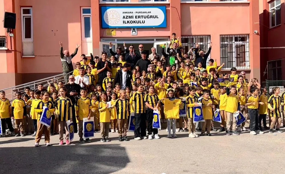 MKE ANKARAGÜCÜ YÖNETİCİLERİ VE SPORCULARI ÖĞRENCİLERLE BİR ARAYA GELDİ
