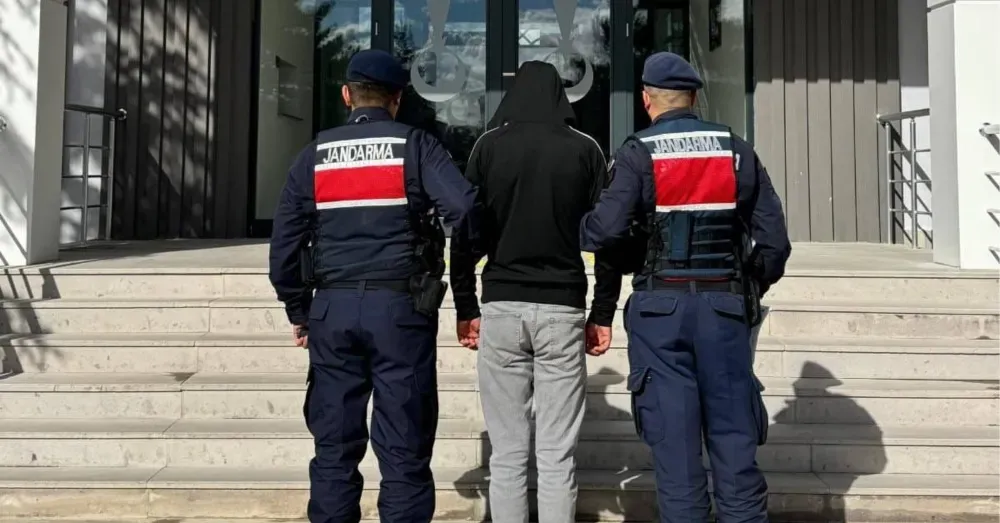 NİĞDE’DE ASAYİŞ VE KAÇAKÇILIK OPERASYONLARI: 57 ŞÜPHELİ YAKALANDI, 12’Sİ TUTUKLANDI!