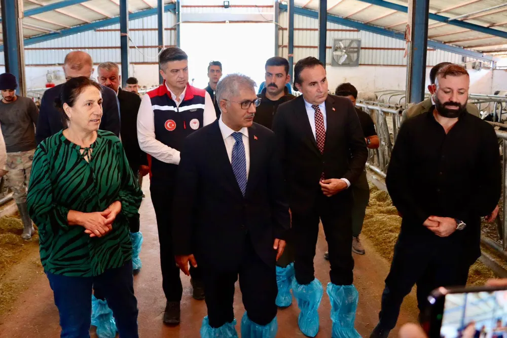 VALİ ÇELİK: ÇİFTÇİLERİMİZ, NİĞDE’NİN BEREKETİNE BEREKET KATIYOR