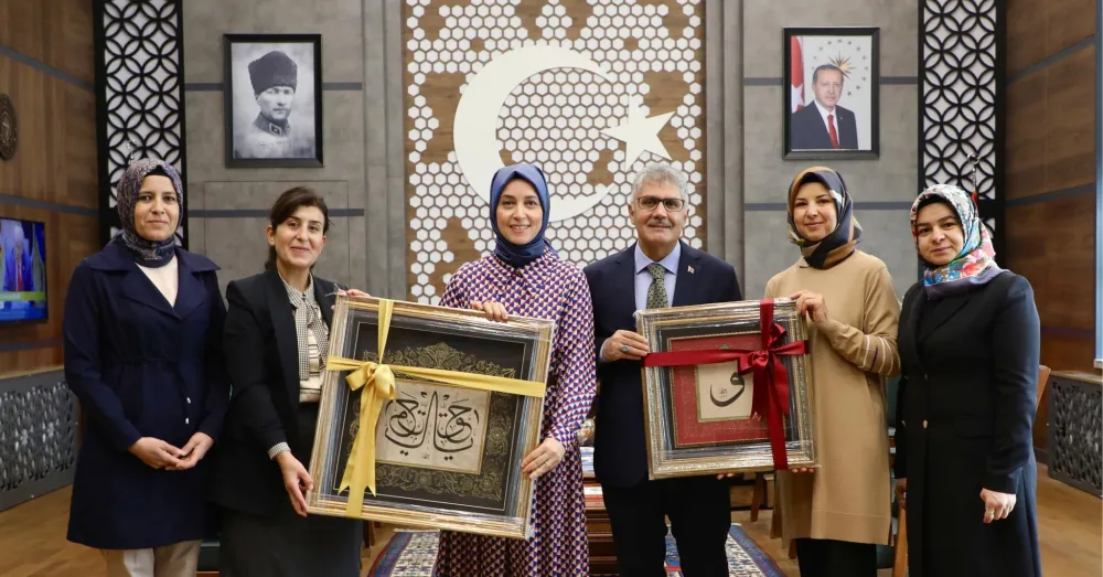 VALİ ÇELİK’E KADEM’DEN ZİYARET