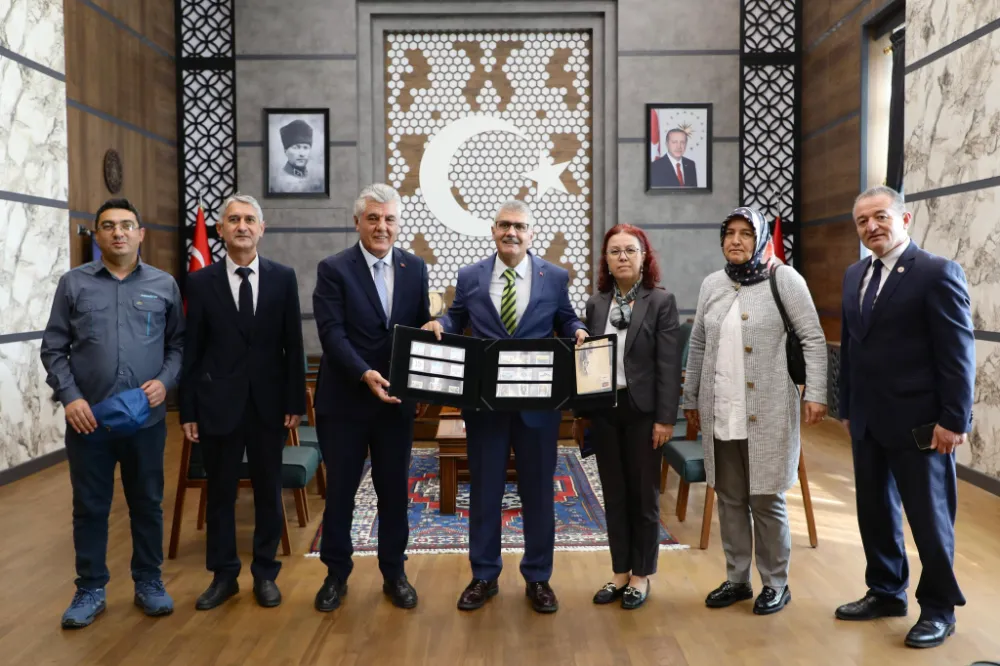 PTT’DEN VALİ ÇELİK’E 185. YIL ZİYARETİ