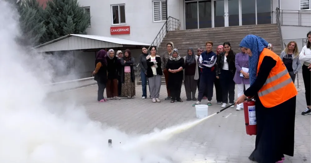 NİĞDE’DE ÖĞRENCİ YURTLARINDA YANGIN TATBİKATI