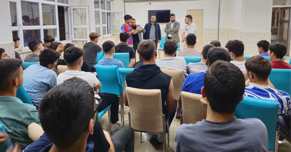 BOR’DA PANSİYON SOHBETLERİ DEVAM EDİYOR