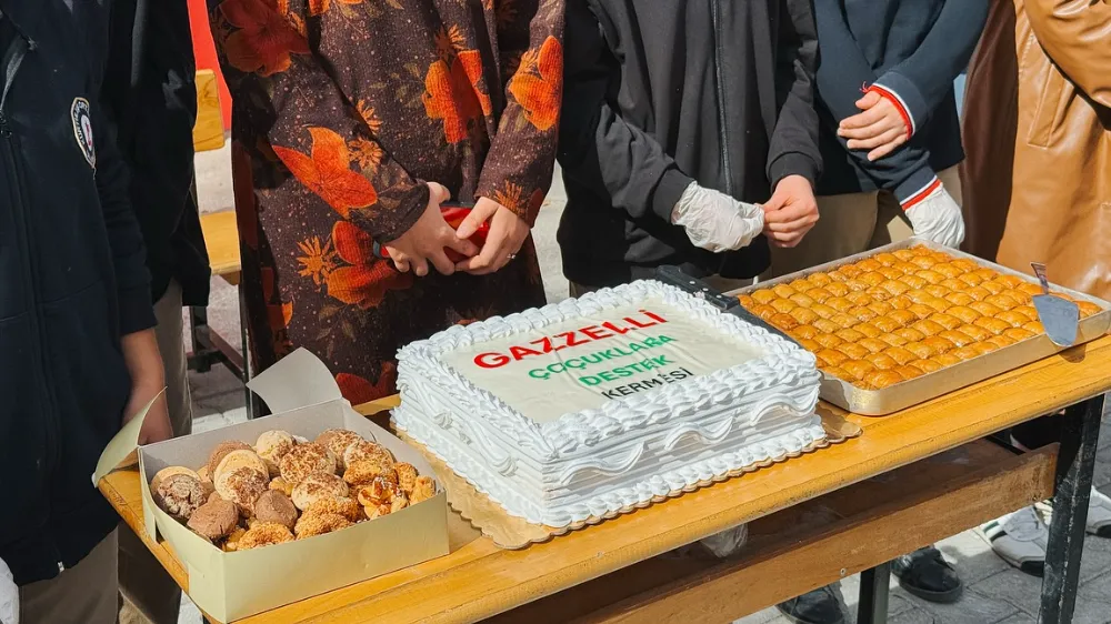 ULUKIŞLA’DA GAZZELİ ÇOCUKLAR İÇİN DESTEK KERMESİ DÜZENLENDİ 