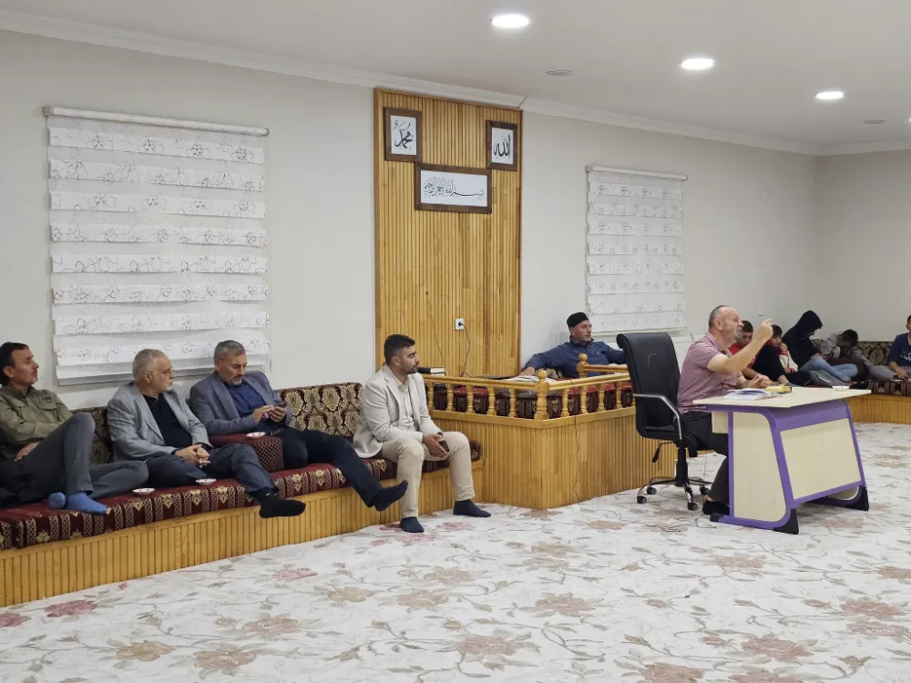 BOR’DA TEFSİR SOHBETİ YOĞUN İLGİ GÖRDÜ 
