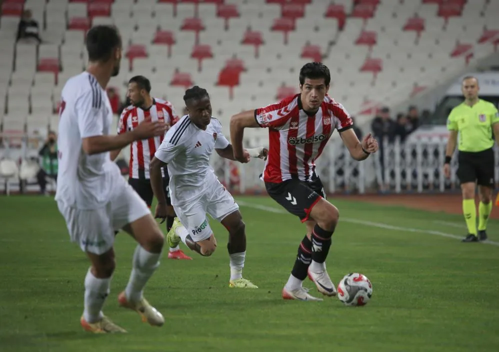 ÖZBELSAN SİVASSPOR: 1 - HATAYSPOR: 1