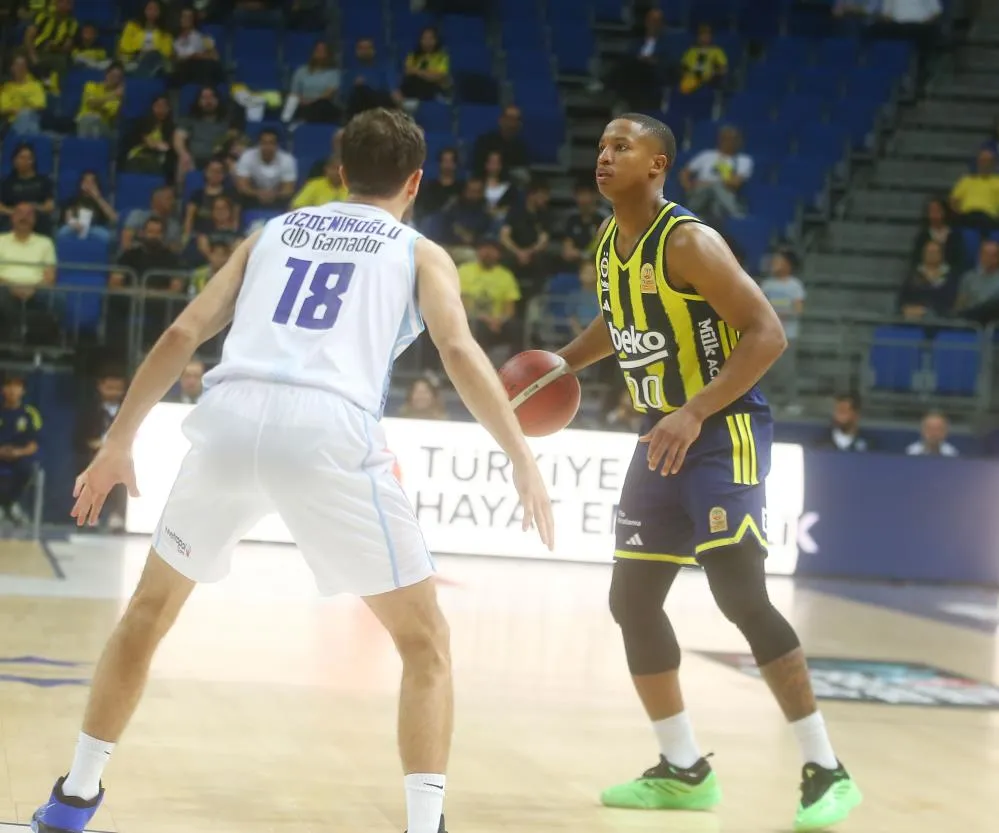 BASKETBOL SÜPER LİGİ: FENERBAHÇE: 92 - TÜRK TELEKOM: 84