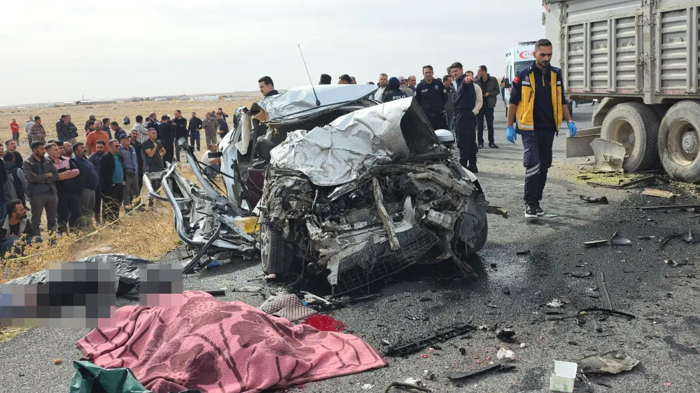 ÜÇ OĞLUNU TOPRAĞA VERMEYE KALBİ DAYANMADI!