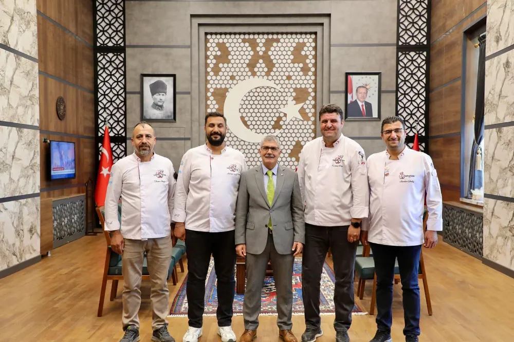 GASTRO NİĞDE DERNEĞİ’NDEN VALİ ÇELİK’E ZİYARET