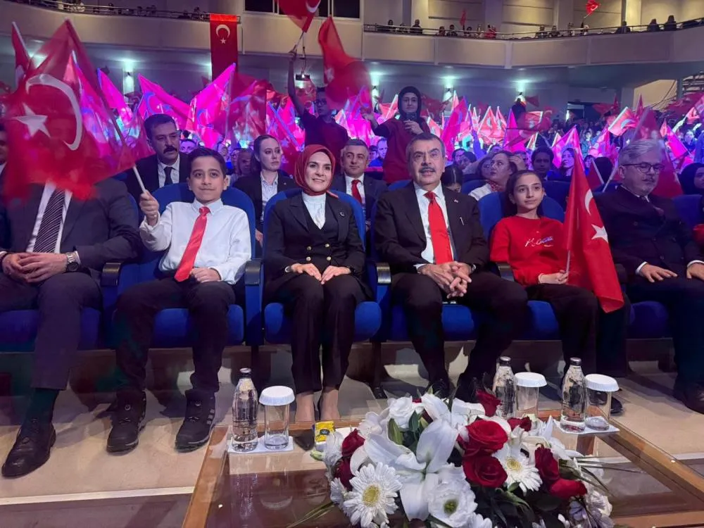 BAKAN TEKİN VE BAKAN GÖKTAŞ ‘KÖKLÜ GEÇMİŞTEN GÜÇLÜ CUMHURİYETE