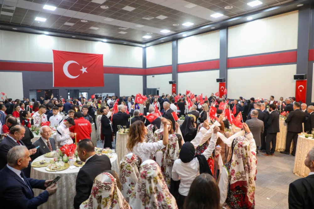 NİĞDE’DE CUMHURİYET COŞKUSU RESEPSİYONLA TAÇLANDI