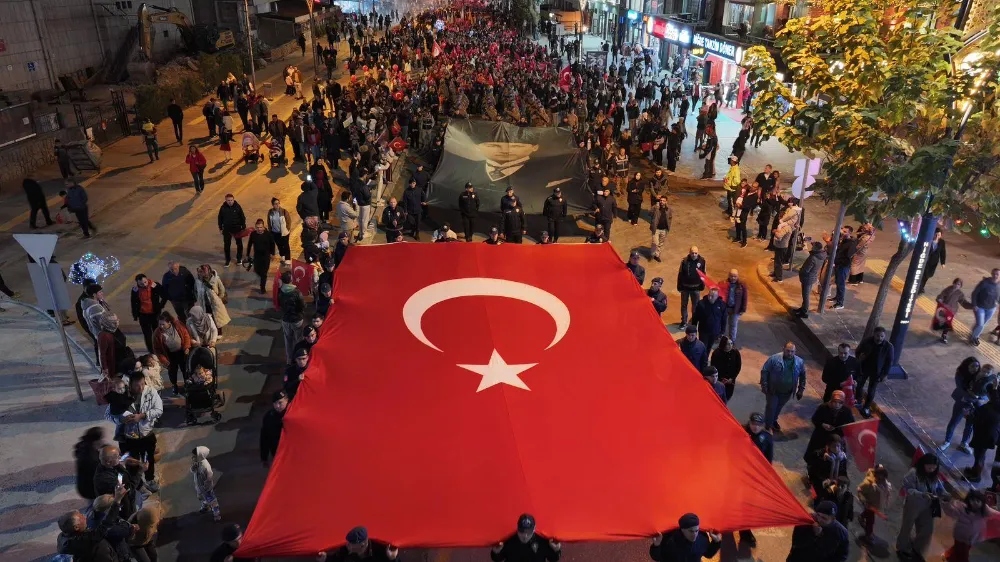 NİĞDE’DE FENER ALAYIYLA CUMHURİYET COŞKUSU YAŞANDI