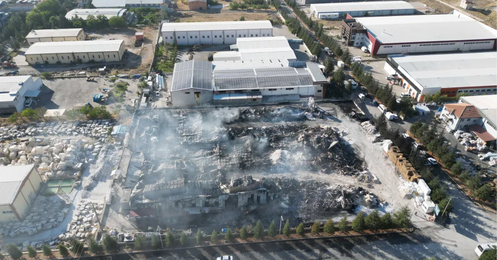 NİĞDE OSB’DE YANAN FABRİKANIN ZARARI SİGORTADAN KARŞILANDI