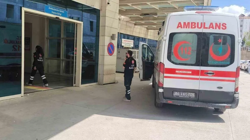 KIZ ÖĞRENCİ YURDUNDA GIDA ZEHİRLENMESİ ŞÜPHESİ: 119 ÖĞRENCİ HASTANEYE BAŞVURDU