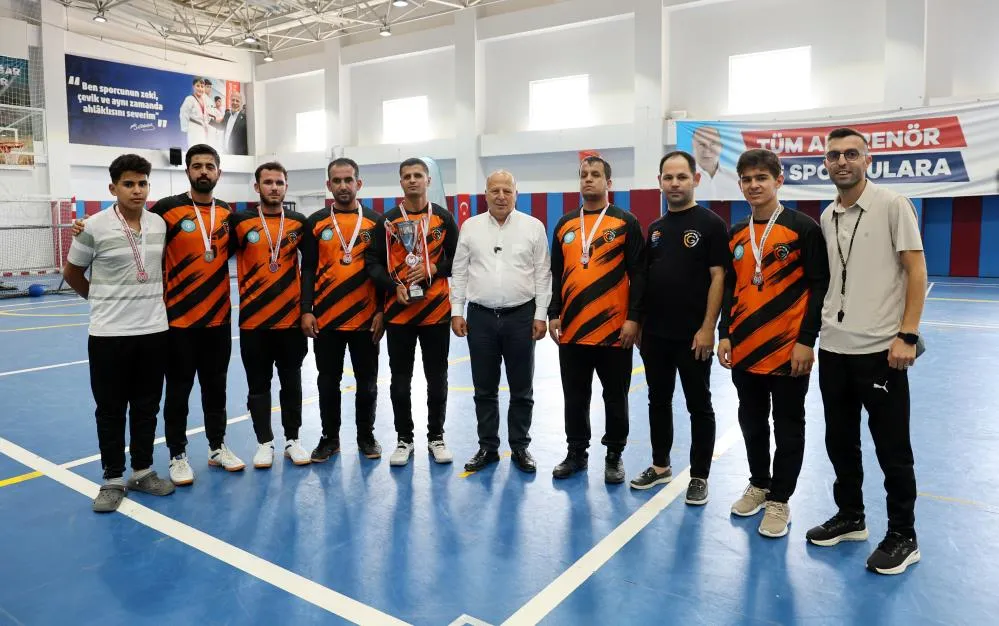 GÖRME ENGELLİ GENÇLER GOALBALL