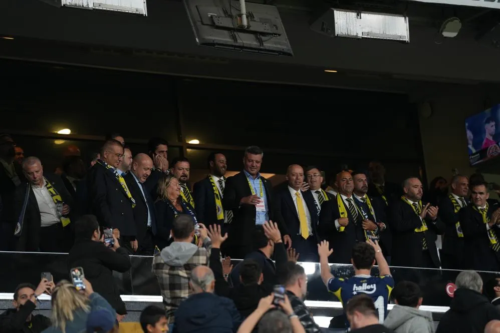 FENERBAHÇE İSTİKRARI SAĞLAYAMADI