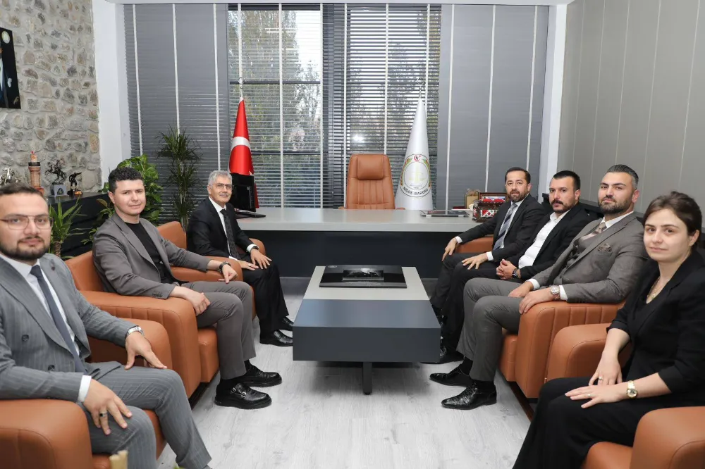 VALİ CAHİT ÇELİK’TEN NİĞDE BAROSU’NA ZİYARET