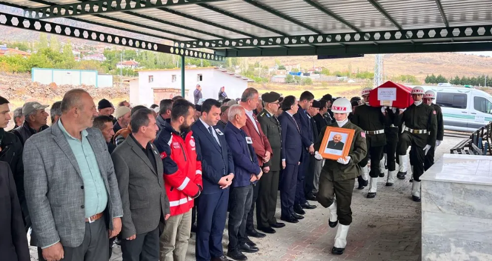 KORE GAZİSİ ALTUNHİSAR’DA SON YOLCULUĞUNA UĞURLANDI