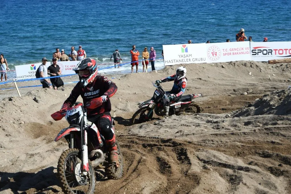 SEA TO SKY ENDURO MOTOSİKLET YARIŞLARI BAŞLADI