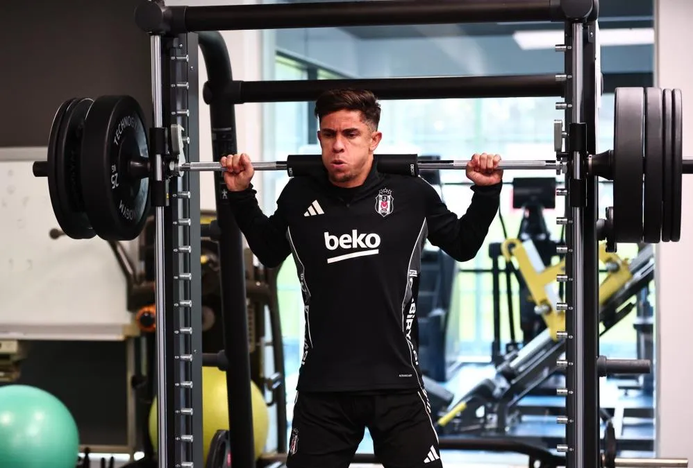 BEŞİKTAŞ GÜNÜN İLK İDMANINDA SALONDA ÇALIŞTI