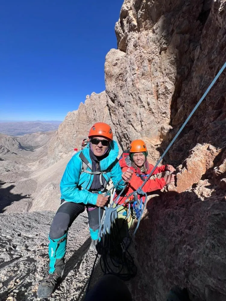 DAĞCILAR KALDI VE SULAĞANKAYA ZİRVELERİNE TIRMANDI