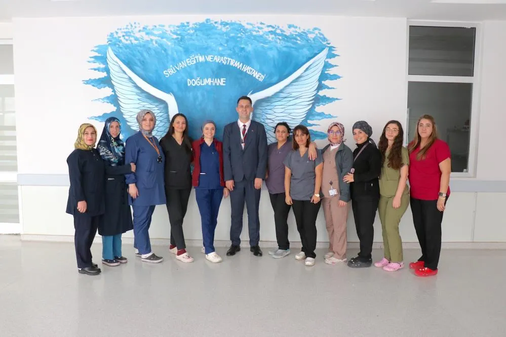 15 BİN KADINA NORMAL DOĞUM VE EMZİRME EĞİTİMİ