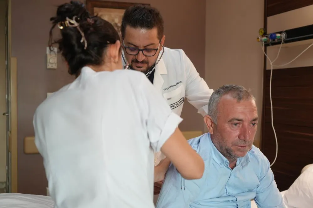 TIP LİTERATÜRÜNDEKİ 6. TÜMÖR VAKASI