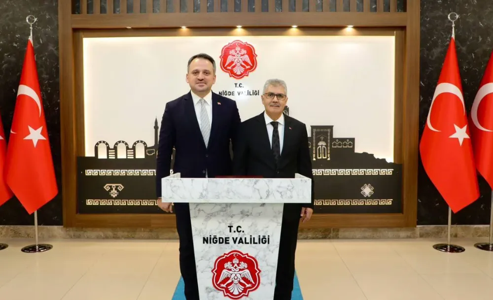GENÇLİK VE SPOR BAKAN YARDIMCISI EMİNOĞLU’NDAN NİĞDE VALİSİ CAHİT ÇELİK’E ZİYARET