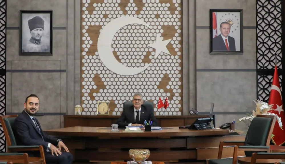 AK PARTİ NİĞDE İL BAŞKANI HACI MEHMET EREN’DEN VALİ CAHİT ÇELİK’E ZİYARET