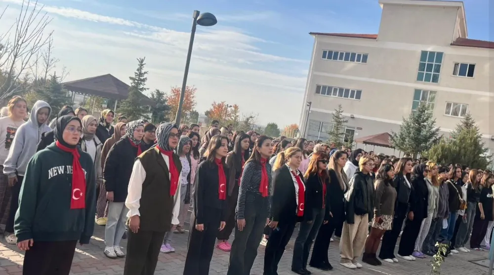 SULTAN 2. KILIÇARSLAN KIZ YURDU’NDA ATA’YA SAYGIYLA ANMA