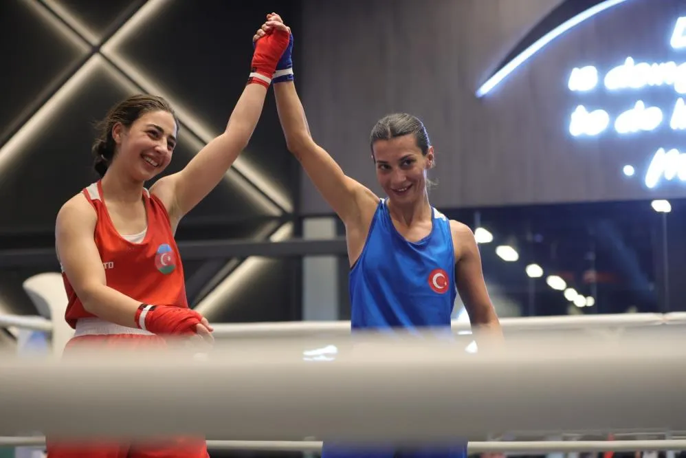 MİLLİ BOKSÖR AYŞEN TAŞKIN, RİYAD