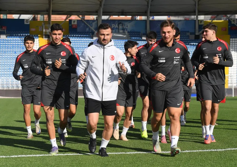 ÜMİT MİLLİ FUTBOL TAKIMI, UKRAYNA MAÇI HAZIRLIKLARINI TAMAMLADI