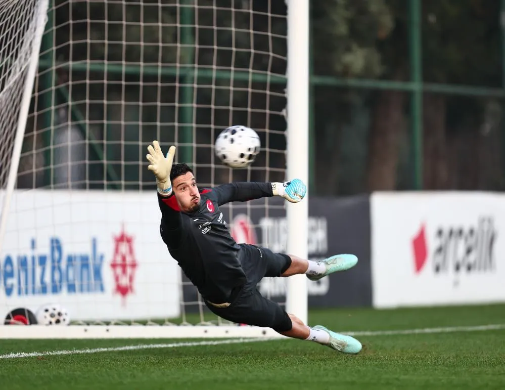 A MİLLİ FUTBOL TAKIMI, BULGARİSTAN MAÇI HAZIRLIKLARINI SÜRDÜRDÜ