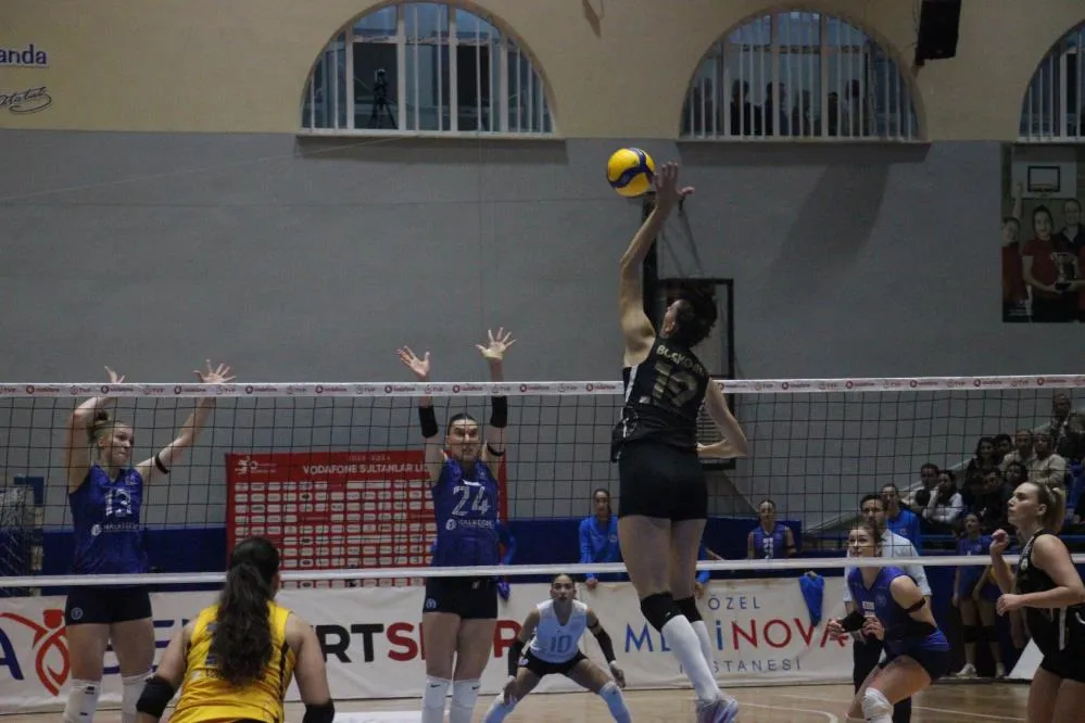 Sultanlar Ligi: Aydın Büyükşehir Belediyespor: 0 - V. Bank: 3