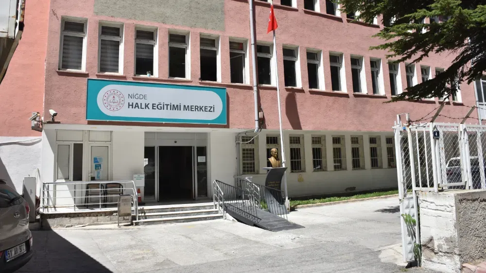 NİĞDE HALK EĞİTİMİ MERKEZİ’NDE KPSS HAZIRLIK KURSLARI BAŞLADI