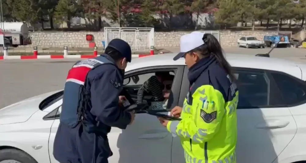 NİĞDE’DE SUÇLULARA NEFES ALDIRILMADI: BİR HAFTADA 32 ŞÜPHELİ YAKALANDI