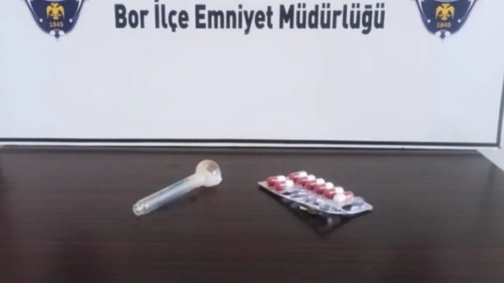 NİĞDE VE BOR’DA UYUŞTURUCU OPERASYONLARI: 4 GÖZALTI, 2 TUTUKLAMA