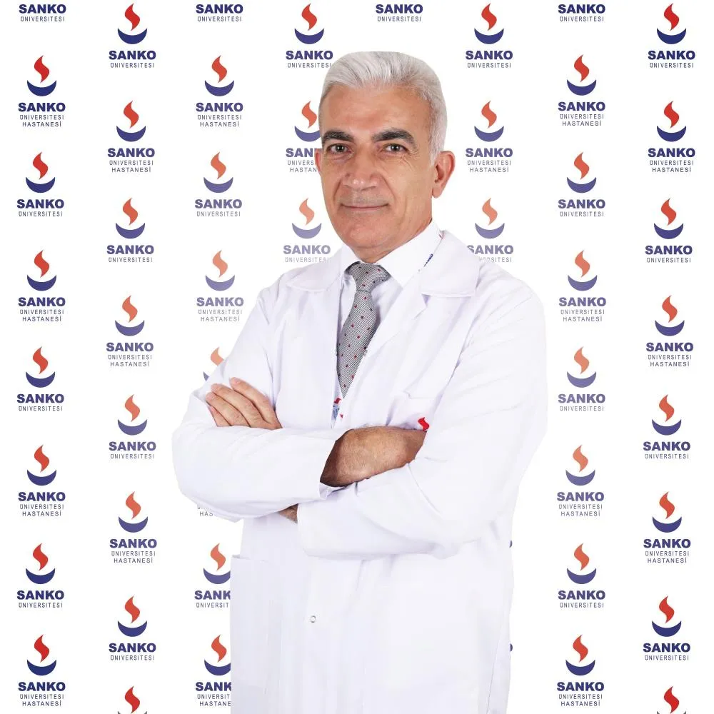 UZM. DR. AHMET KÖSE: 
